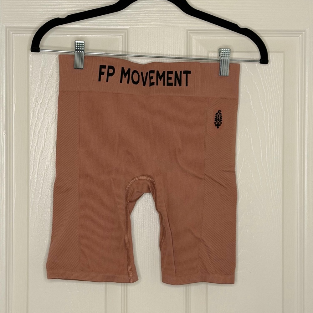 Free People Long haul logo Bike Shorts - Picture 3 of 5